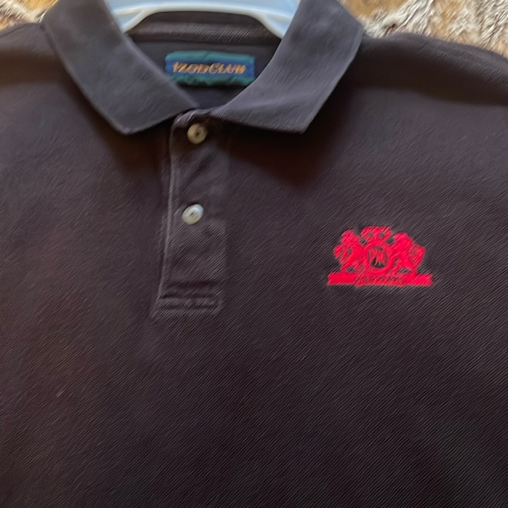 RARE PHILIP MORRIS COLLAR shirt. Vintage. Gently worn. Always dry cleaned. Sz XL